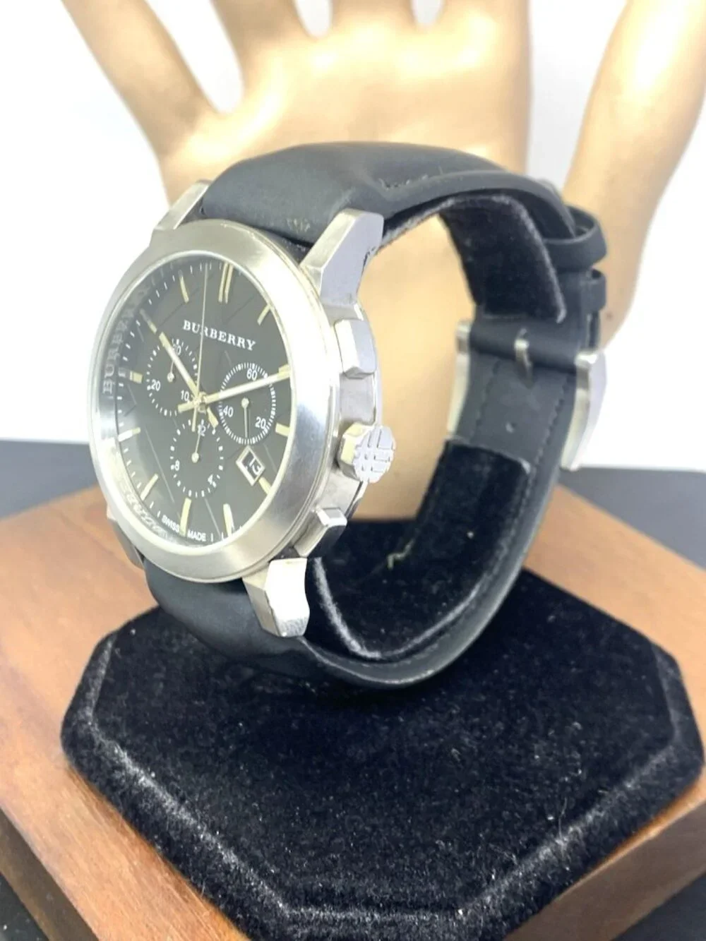 Burberry Men's Watch BU9356 Swiss Quartz Chronograph Black Dial Black Strap 42mm